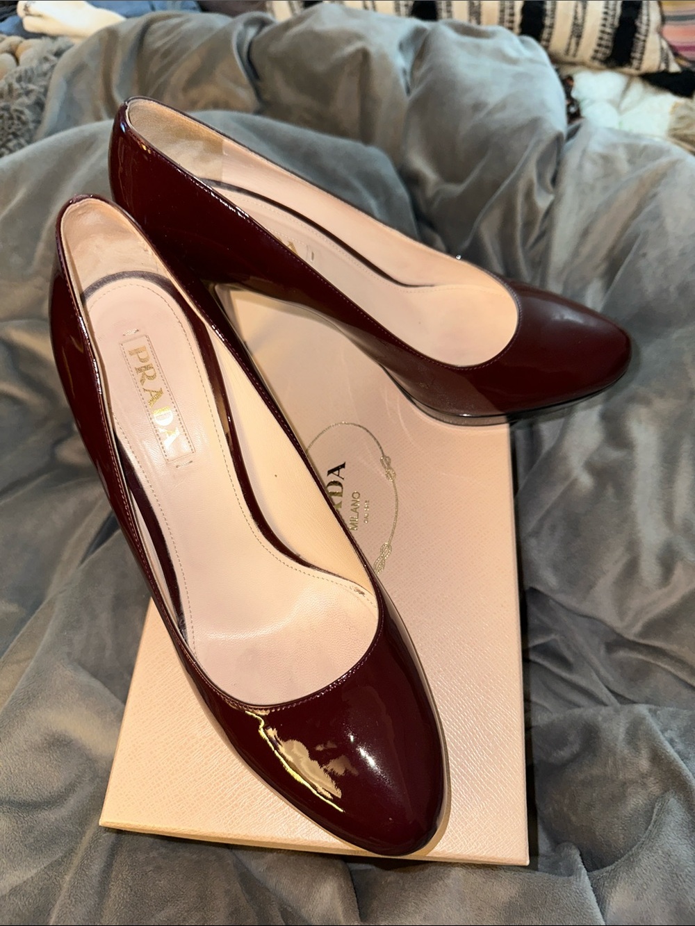 Prada: Patent Platform Pumps in Deep Burgundy 🔥🔥🔥🔥🔥 - Picture 2 of 8